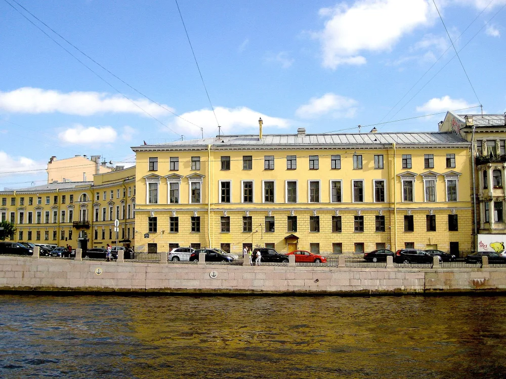 Дом Петровых (Устиновых)