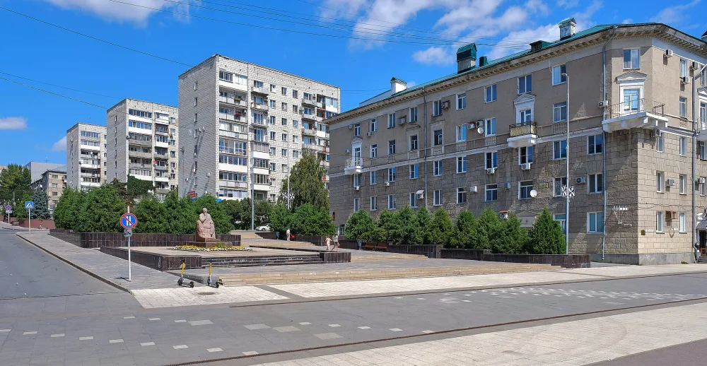 площадь Федина