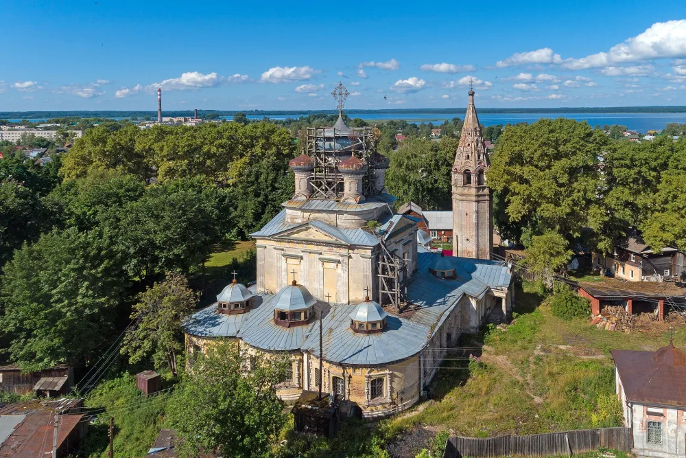 Воскресенская церковь (Осташков)