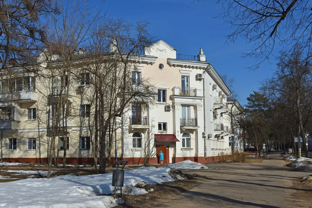 Жилой дом воспитателей Детского дома для испанских детей
