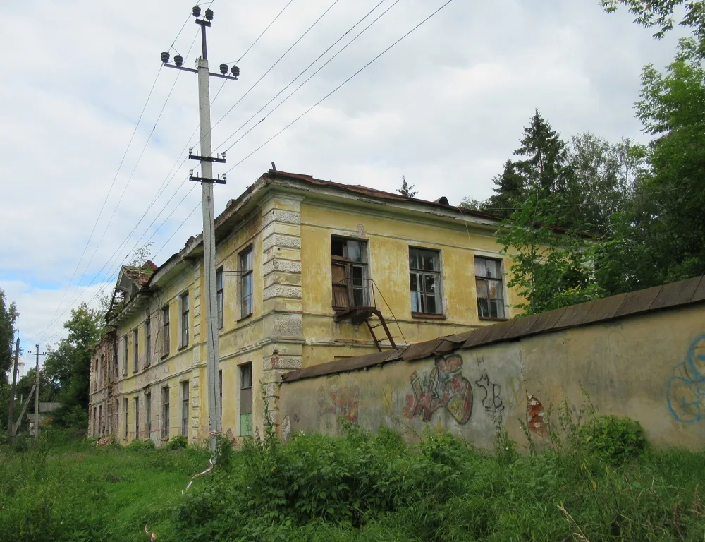 Здание дворца (Торжок)