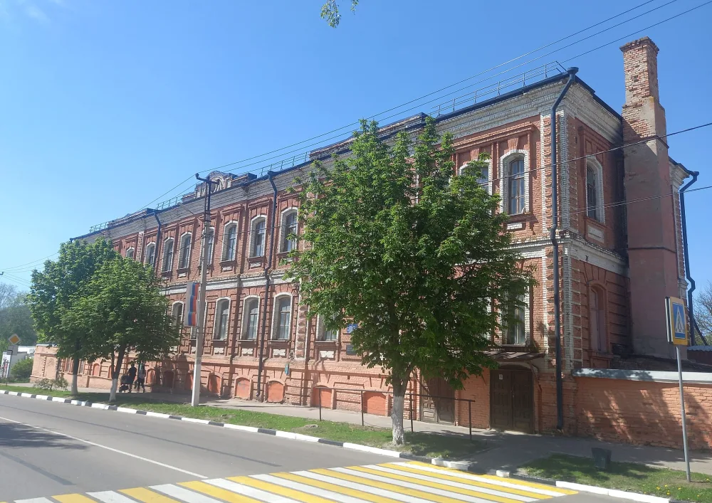 Гимназия женская