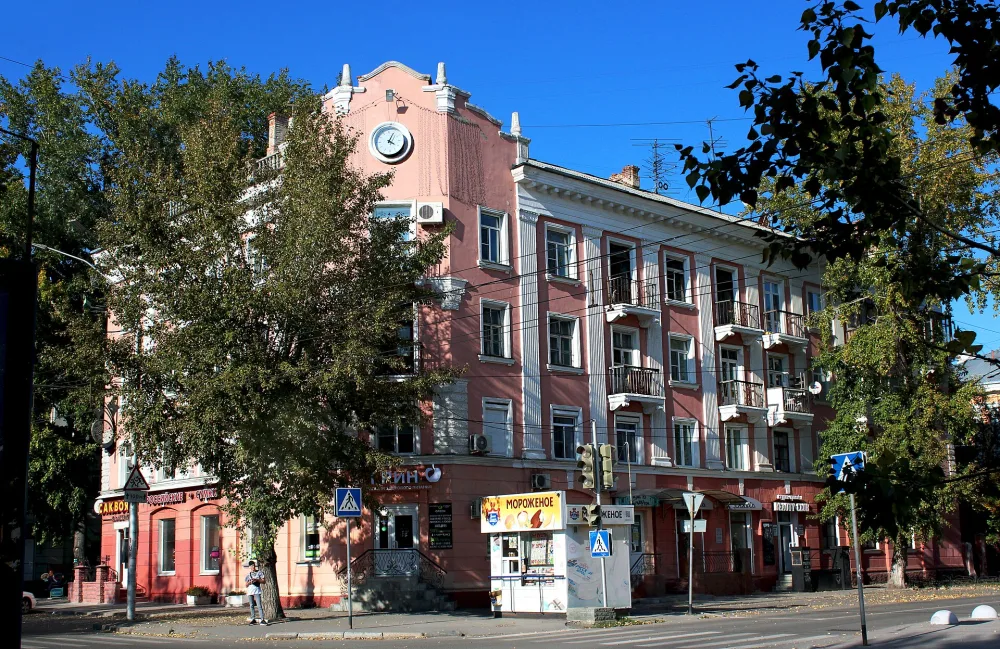 проспект Ленина 70, Жилой дом
