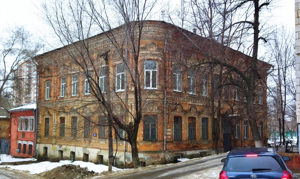 Балашовская, 13