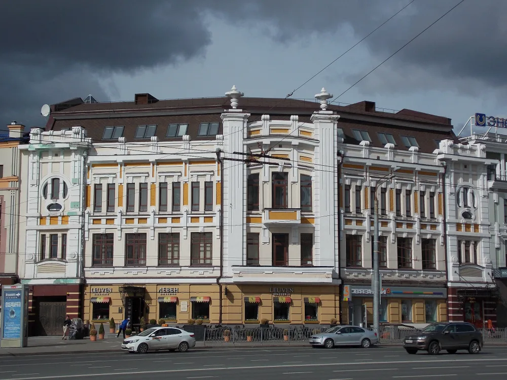 Дом, в котором размещалась пекарня, где в 1885-1886 гг. работал крендельщиком и подручным пекаря А. М. Горький (Казань)