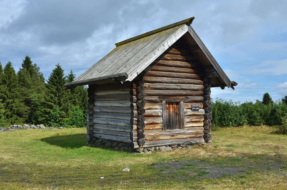 Амбар Семеновой (остров Кижи)