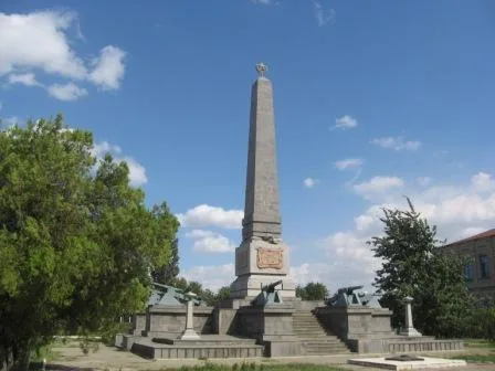Памятник участникам похода Таманской Красной Армии