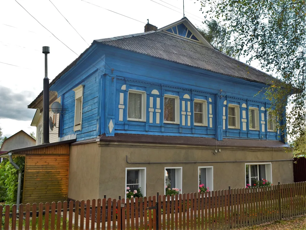 Жилой дом (Вятское)