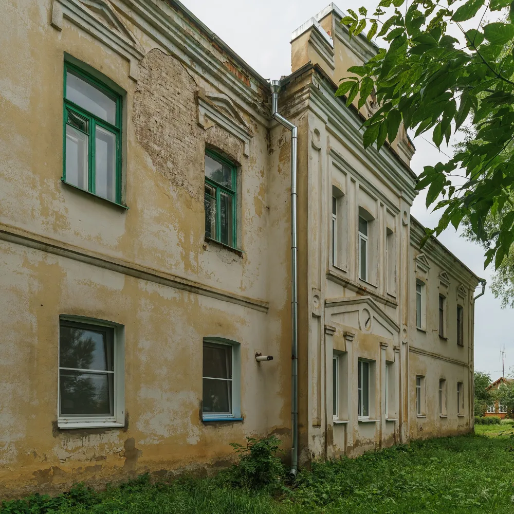 Корпус братский (Старая Русса)