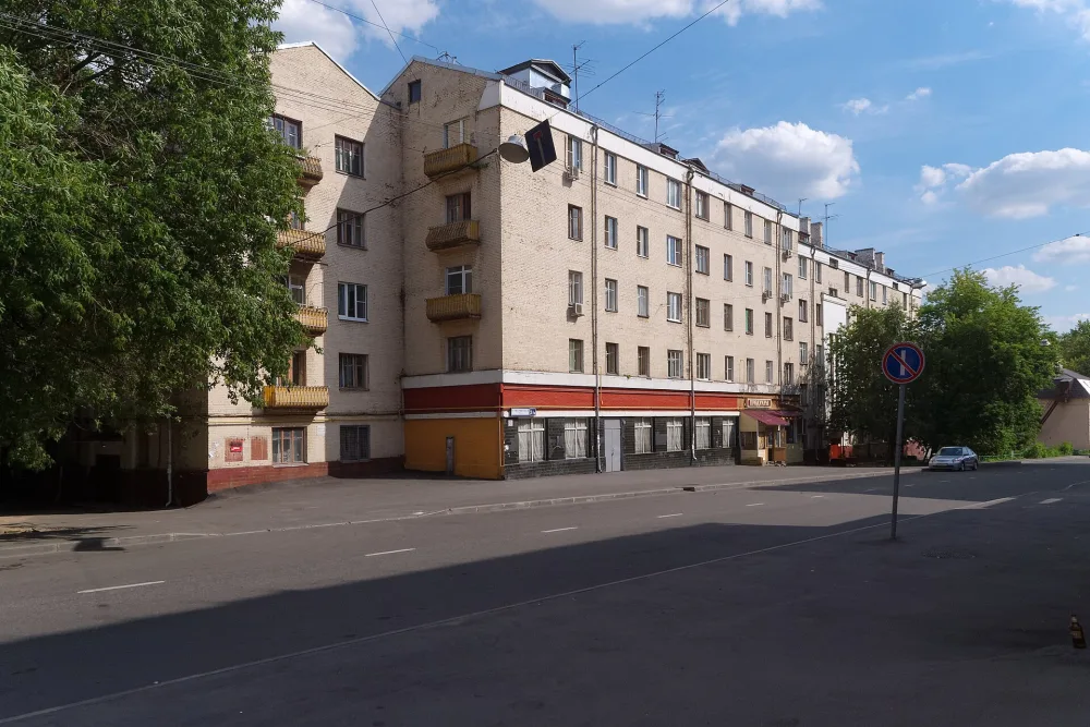 Суворовская улица 2/1 к1