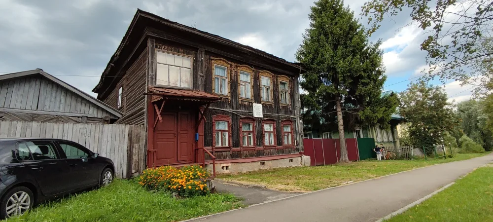 Дом, в котором в 1930-1938 гг. жил и работал один из основоположников советского искусства Палеха И.И. Зубков (Палех)