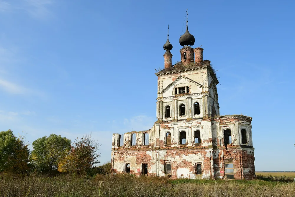 Церковь Михаила Архангела (Весь)