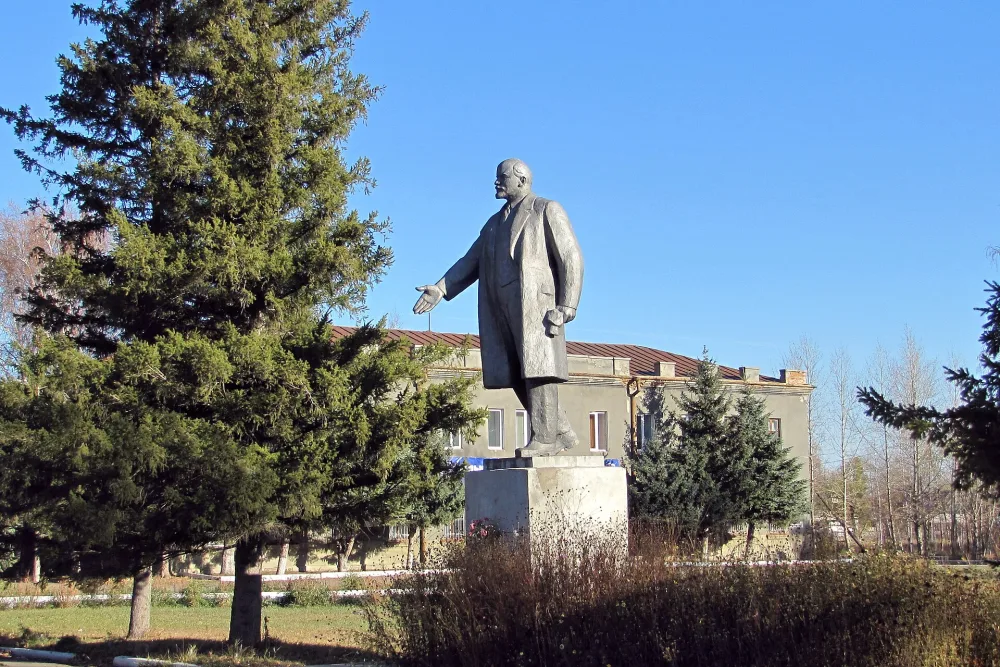 Памятник В.И. Ленину (Русская Поляна)