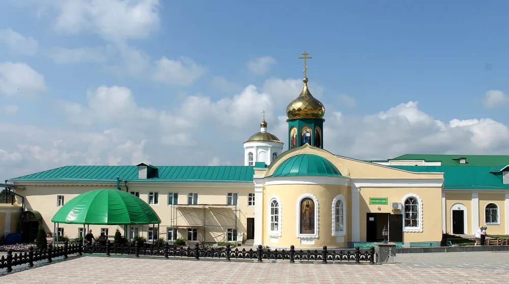 Церковь над местом кельи Тихона Задонского (Задонск)