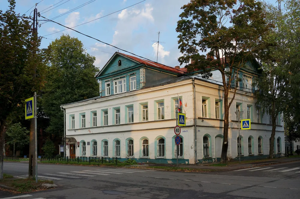Бывший дом Старикова, впоследствии общественный клуб (Новая Ладога)