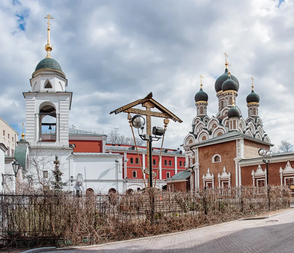 Колокольня церкви св. Георгия в Ендове