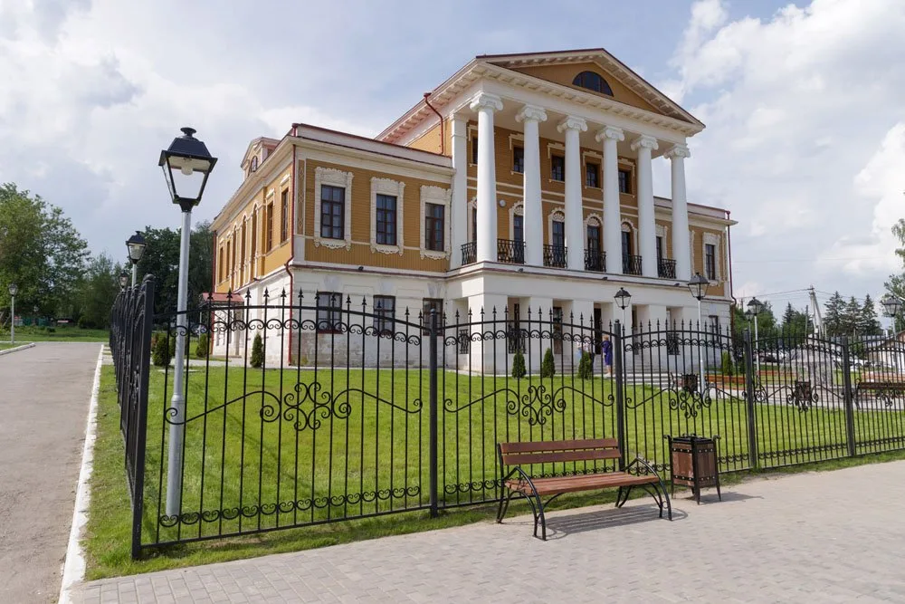 Ансамбль промышленной усадьбы Мосоловых (Дубна)
