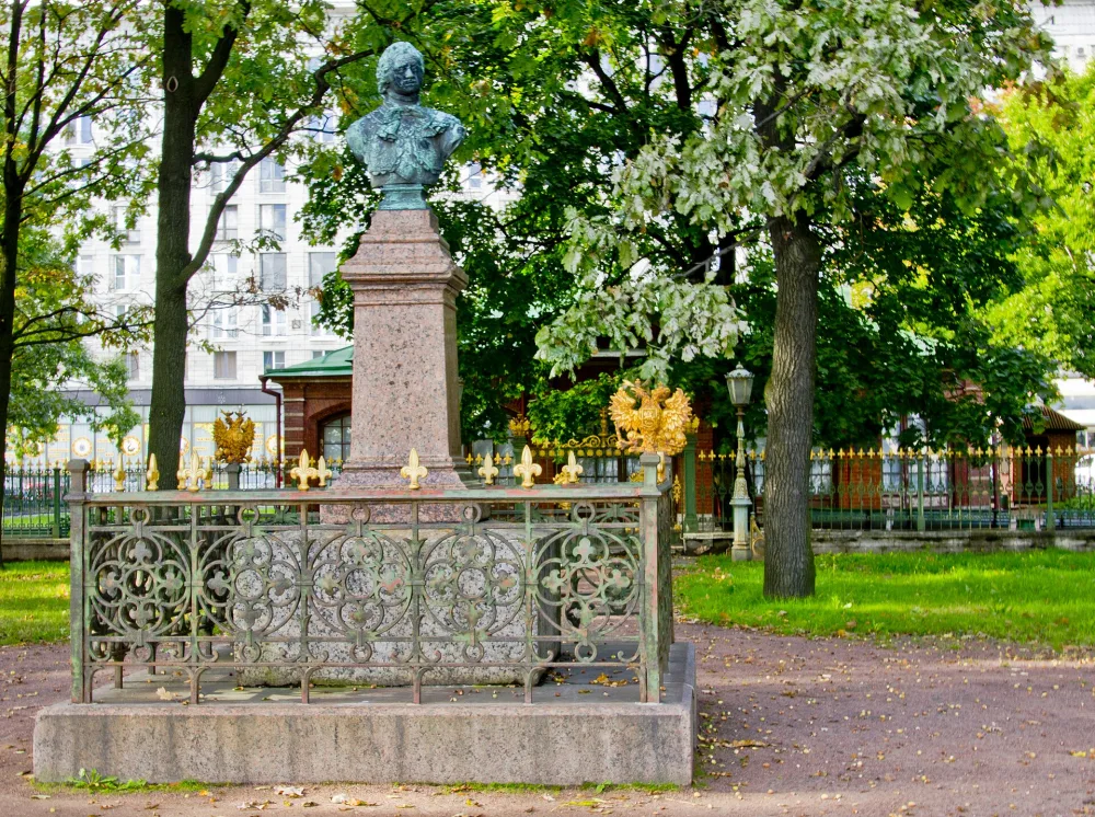 Бюст Петра I