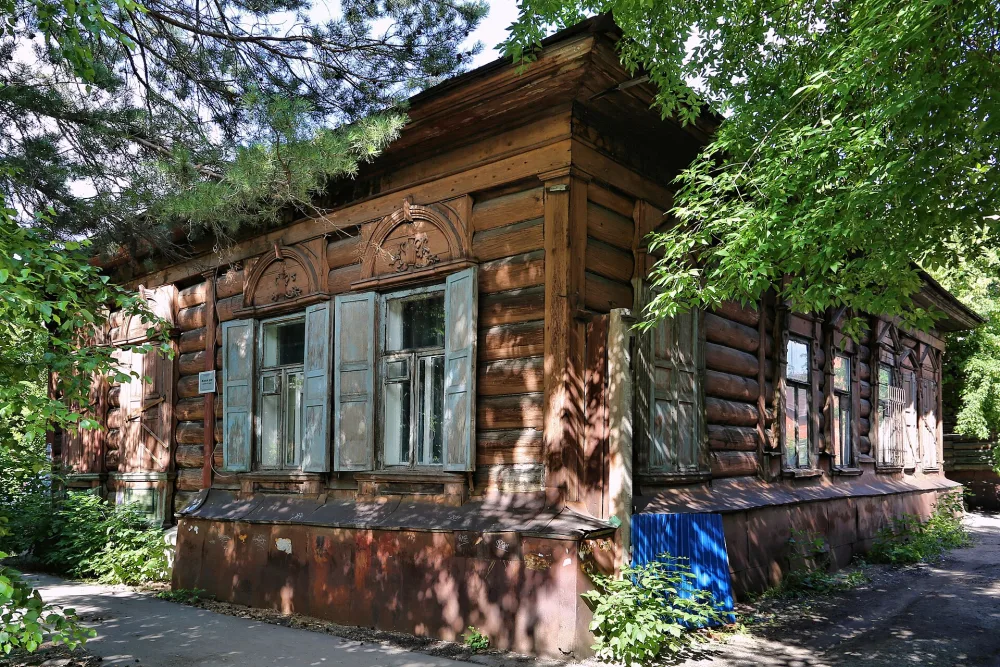 Жилой дом (Омск)