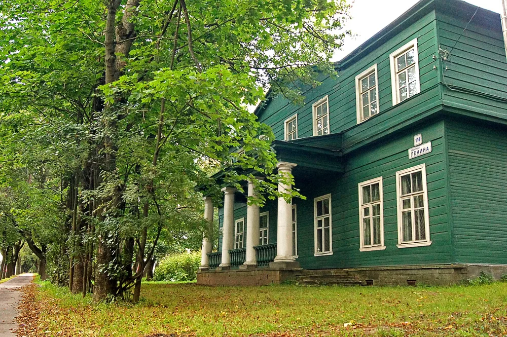 Дворец великого князя Михаила Павловича (Красное Село)