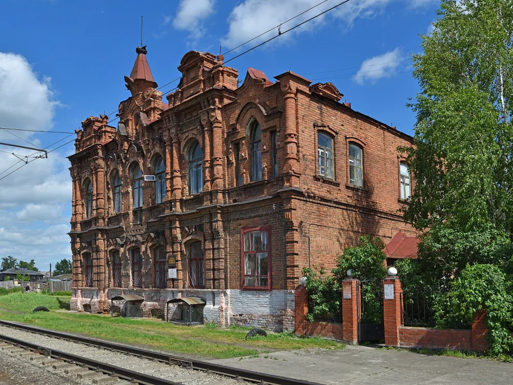 Дом Холтурина (Бийск)