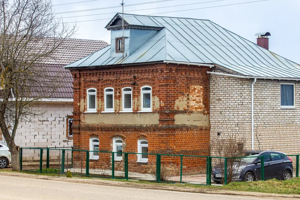Жилой дом (Каменки)