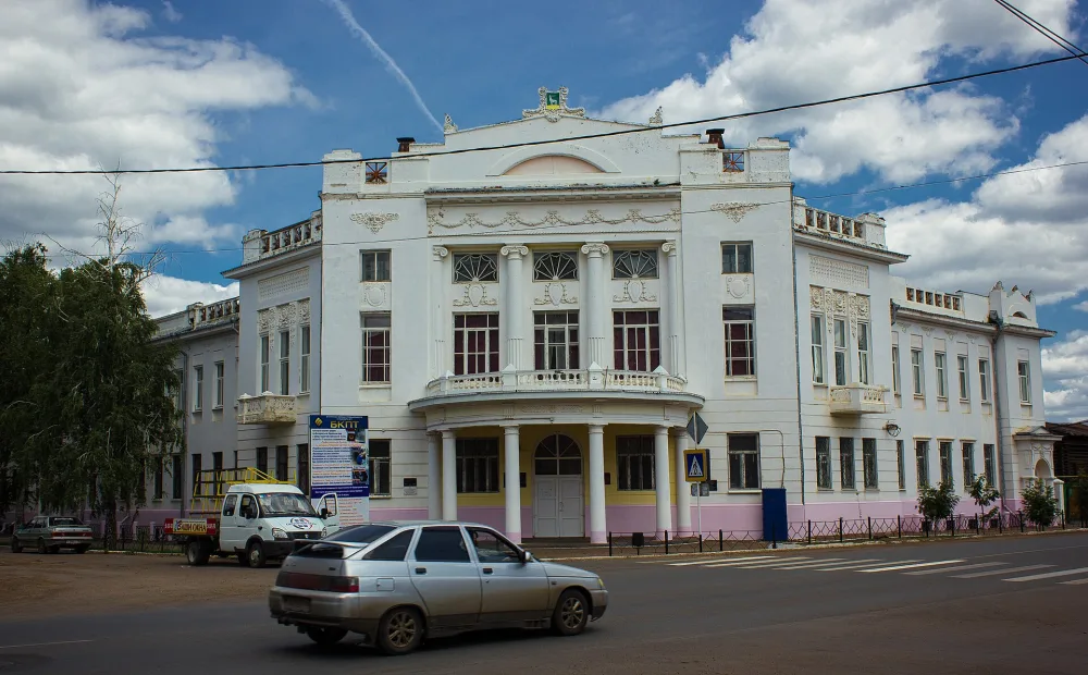 Дом, где с 20 по 25 декабря 1917 г. проходил I съезд Советов рабочих, крестьянских и солдатских депутатов