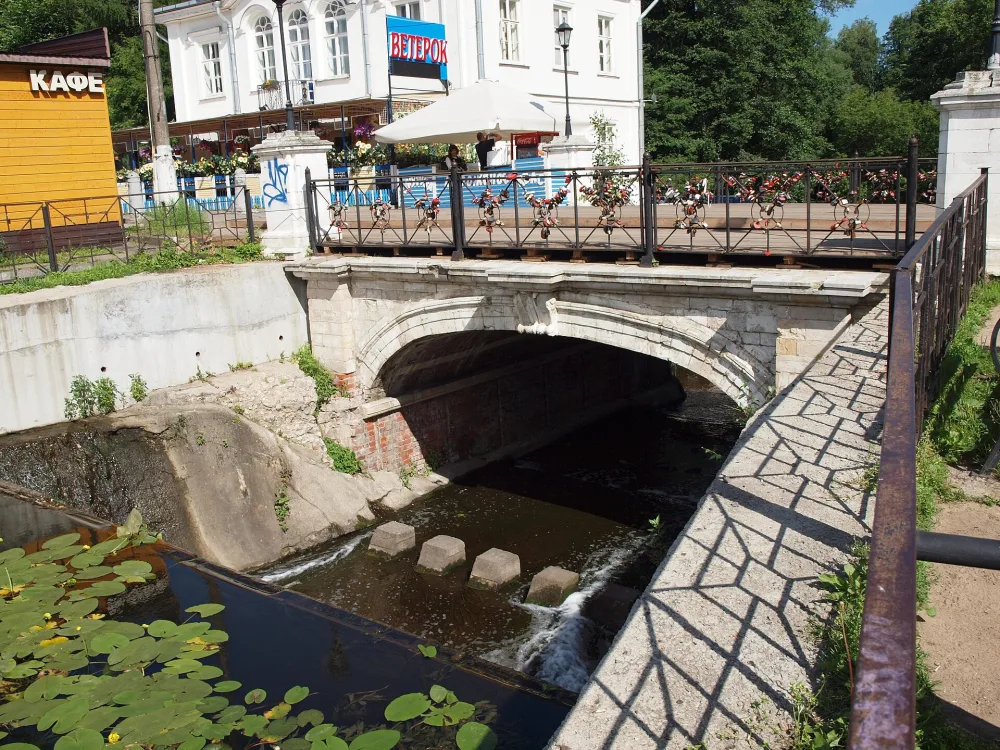 Мост на плотине (Кузьминки)