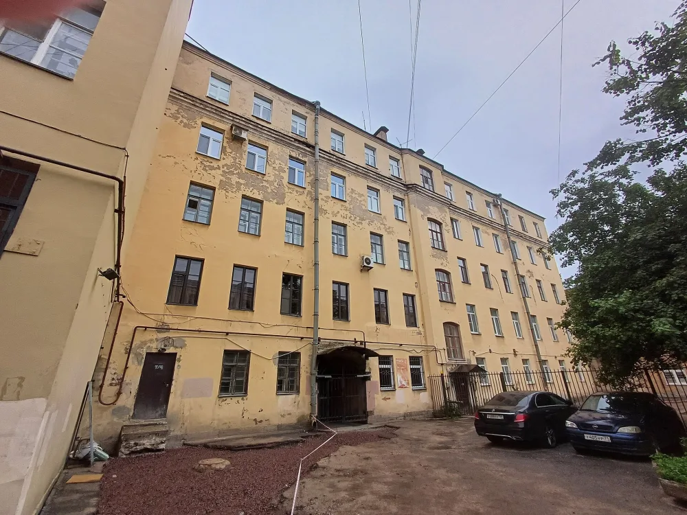 Флигель