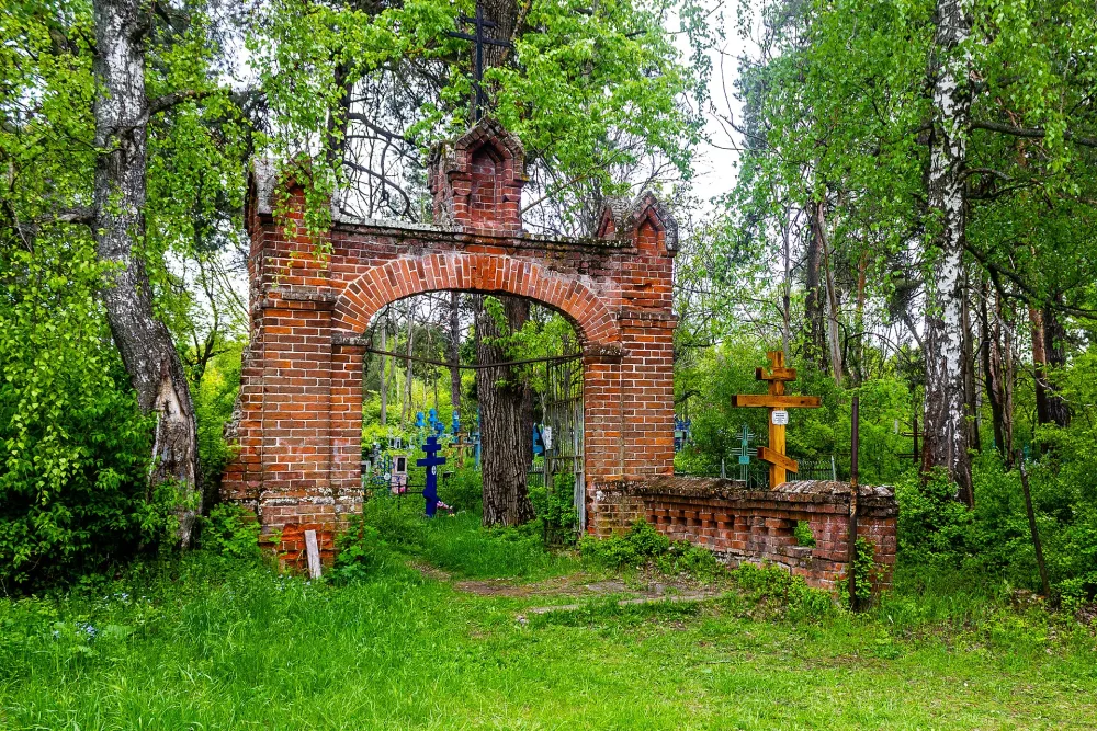 Кладбищенские ворота (Филипповское)