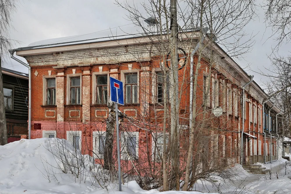 улица Сергиевских 19