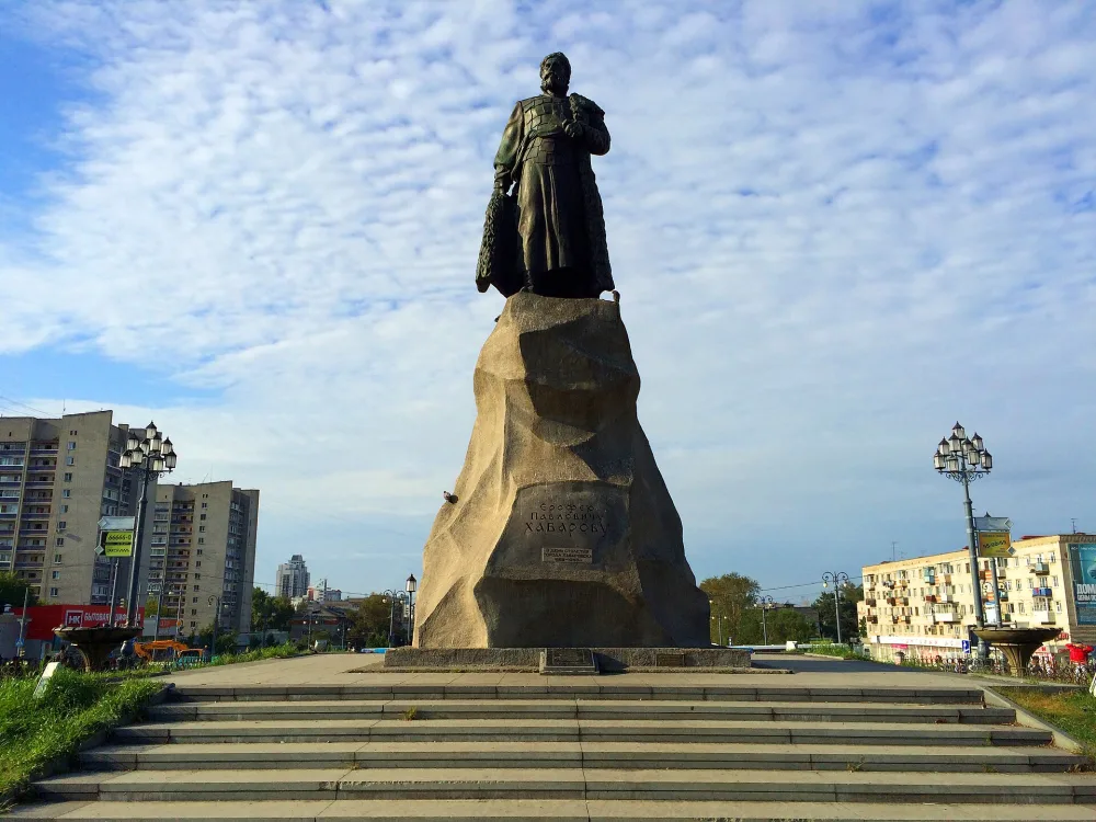 Памятник Е.П. Хабарову (Хабаровск)