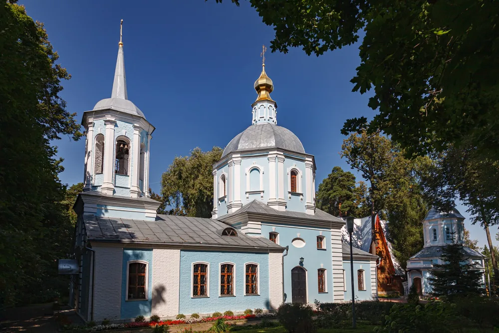 Церковь Рождества Христова (Барвиха)
