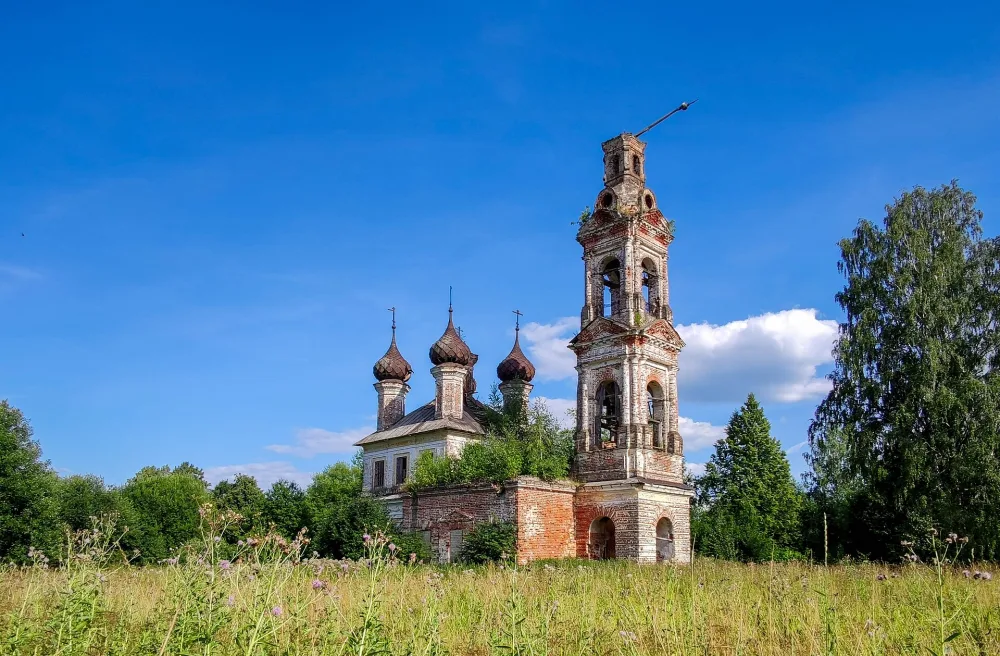 Церковь Благовещения (Улошпань)
