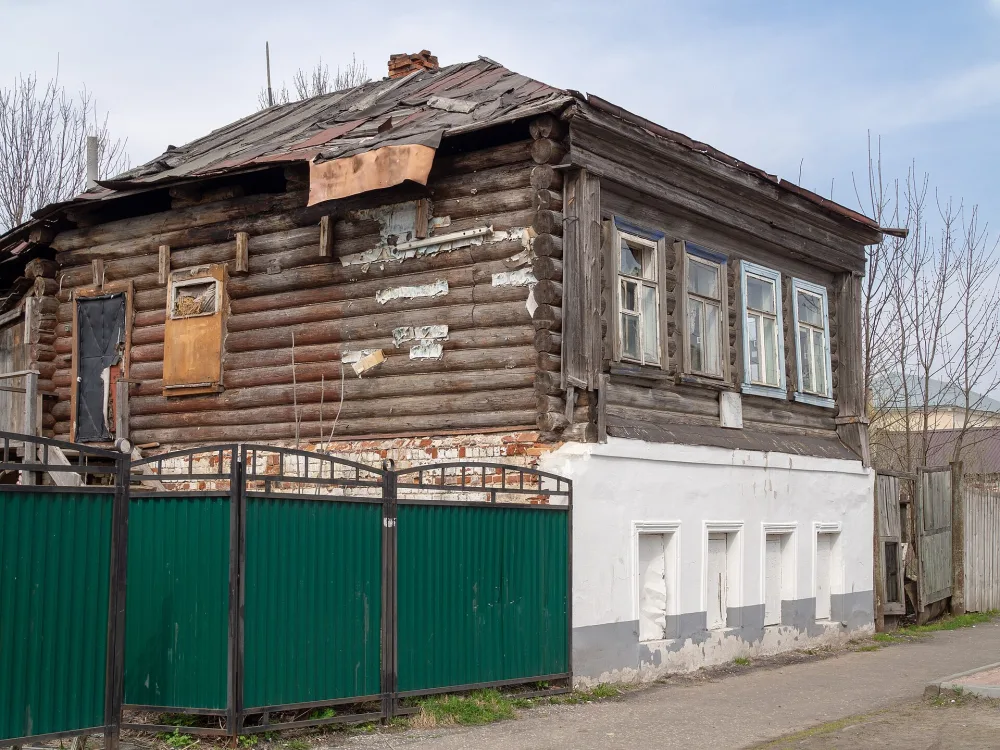 Дом, где жил в 1901-1974 гг. А.А. Иванов (1901-1974), делегат I губернского съезда РКСМ (Судогда)