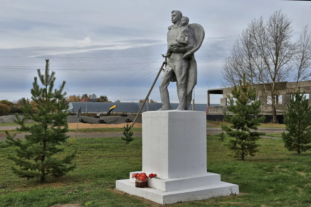 Обелиск воинам-землякам, погибшим в годы Великой Отечественной войны 1941-1945 гг. (Калачинск)