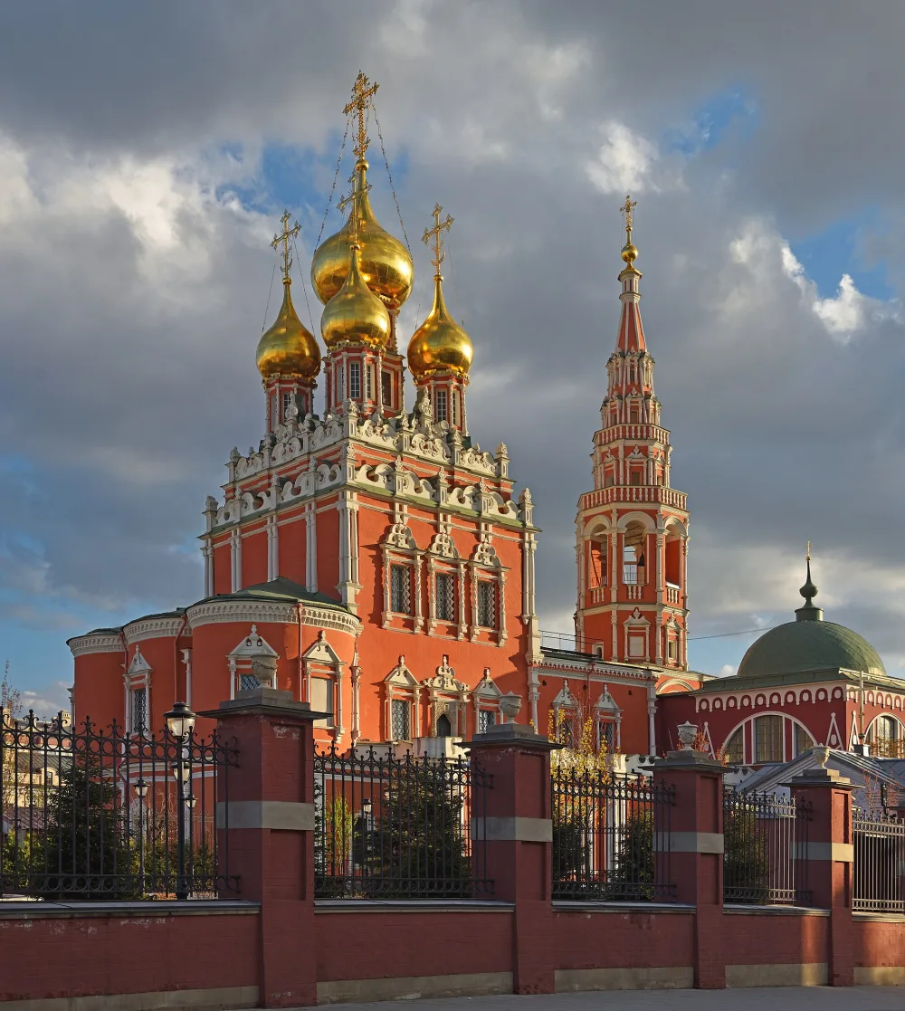 2-й Кадашёвский переулок 7/4 c14 здание церкви