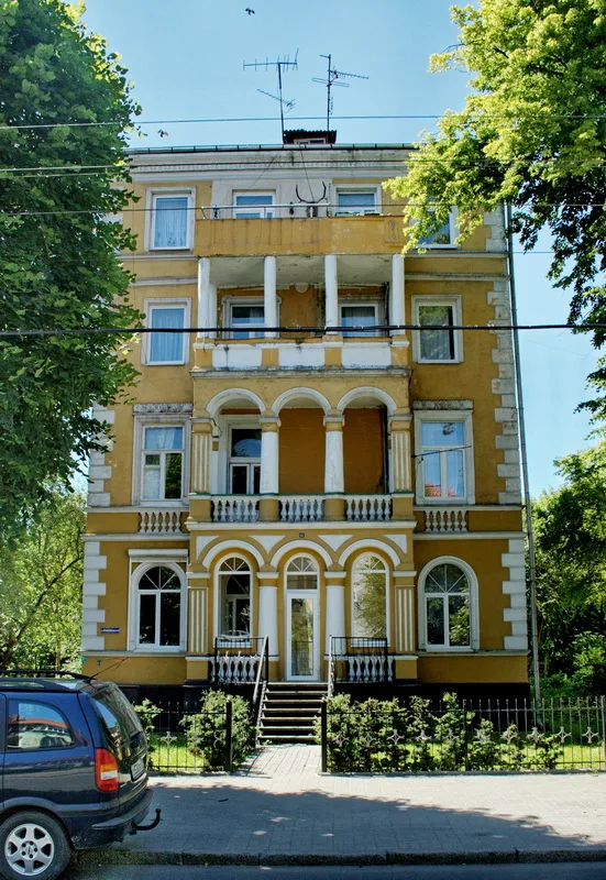 Комсомольская улица 15