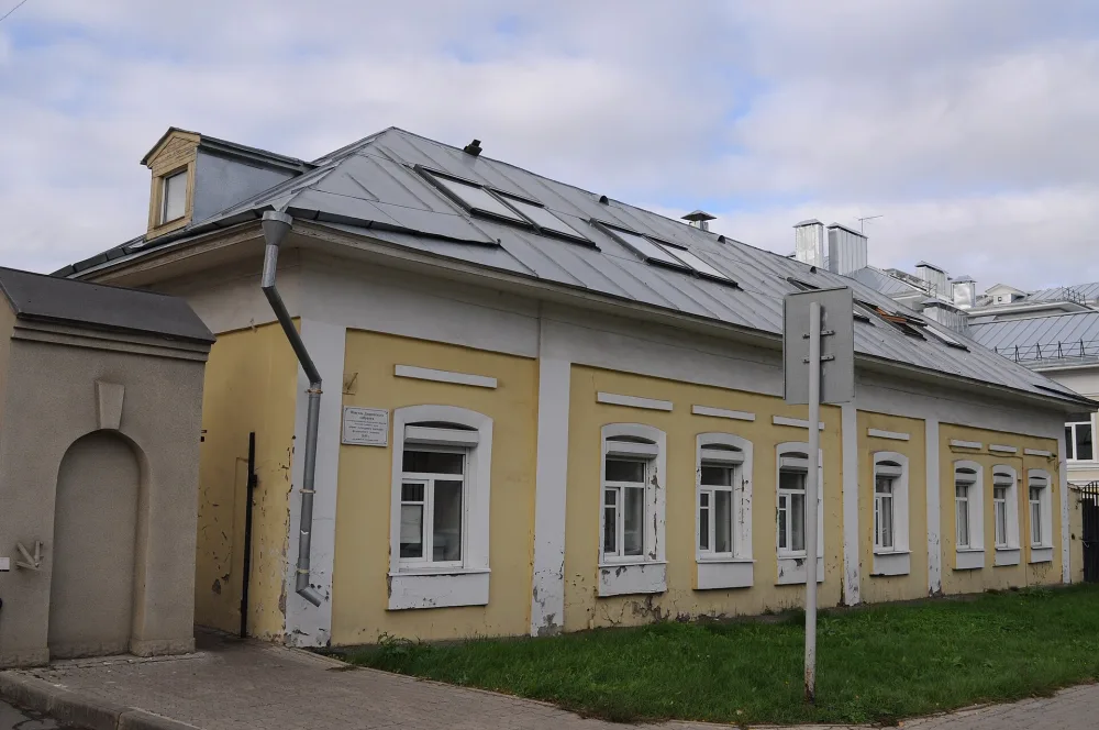 Флигель Дворянского собрания, в котором размещалось Вологодское общество Изучения Северного края