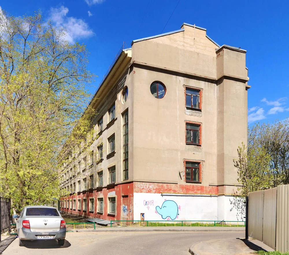 Лиственничная аллея 18
