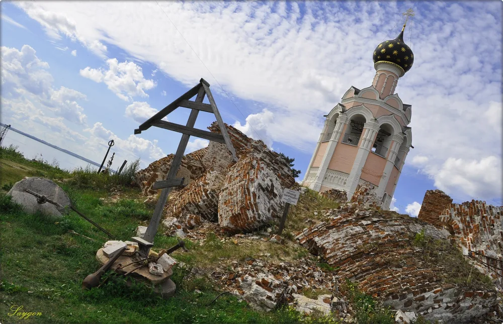 Собор Спасо-Преображенский (руины) (остров Каменный на Кубенском озере)