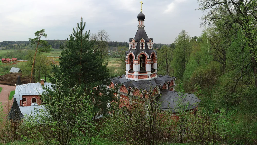 Церковь прп. Саввы Сторожевского с колокольней (Звенигород)