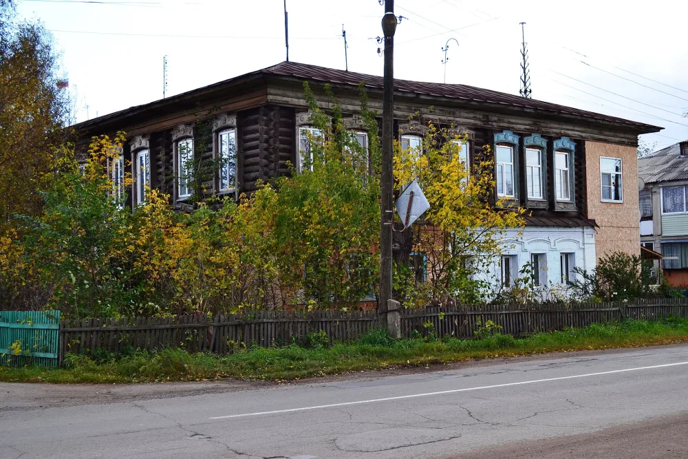 Дом краснодеревщика Богомолова (Верхнеуральск)
