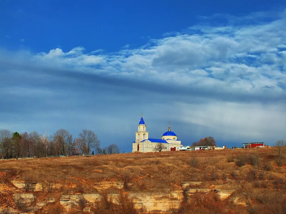 Храм Смоленской иконы Божией Матери (Сазыкино)