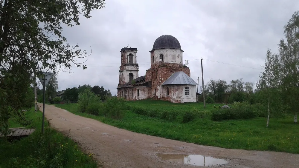 Церковь Петра и Павла (Чарозеро)