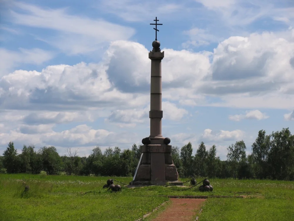 Обелиск 1-й батарее гвардейской конно-артиллерийской бригады и 1-й легкой ротам лейб-гвардии артиллерийской бригады генерала А.А. Аракчеева (Семёновское)