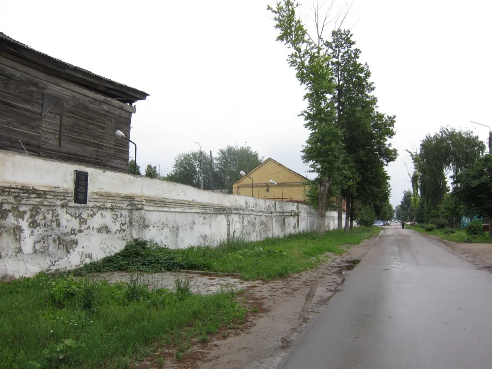 Фрагменты южной ограды (Арзамас)