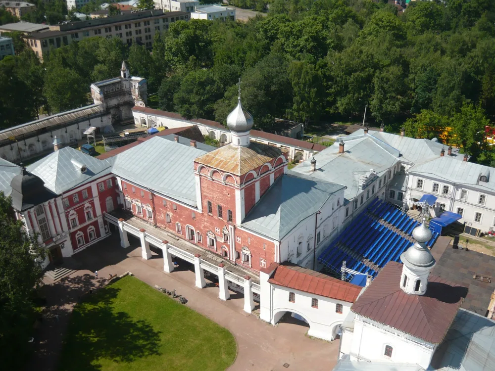 Корпус Симоновский с церковью Рождества Христова (Вологда)