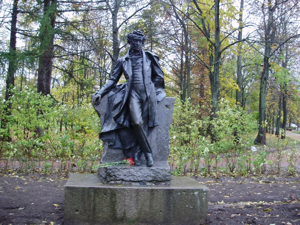 Памятник А. С. Пушкину (Пушкин, Октябрьский бульвар)