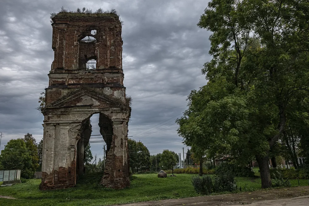 Храм Животворящей Троицы (Медведь)